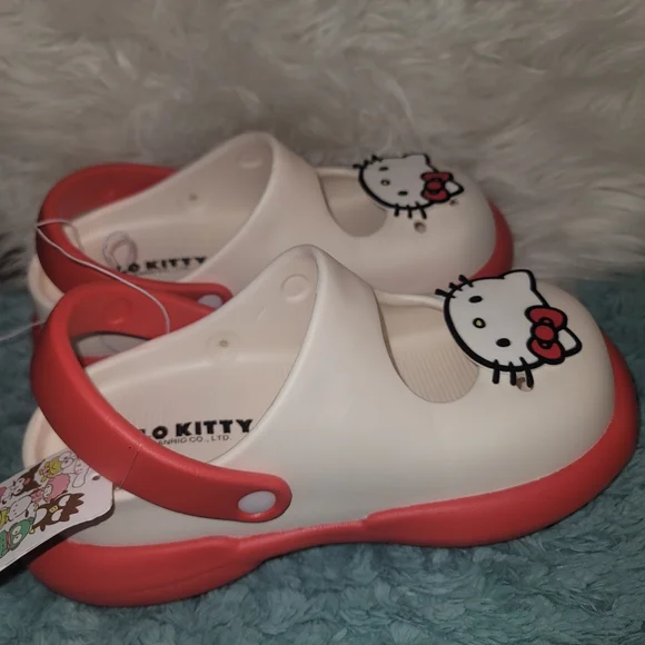 Hello Kitty Clogs Size 39- 40 - Picture 3 of 11